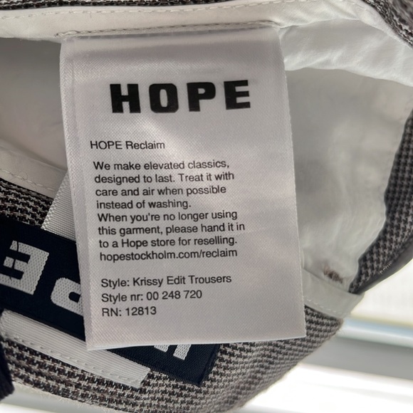 Hope Stockholm Kristy Edit Trouser in Brown Dogtooth. - Picture 6 of 6